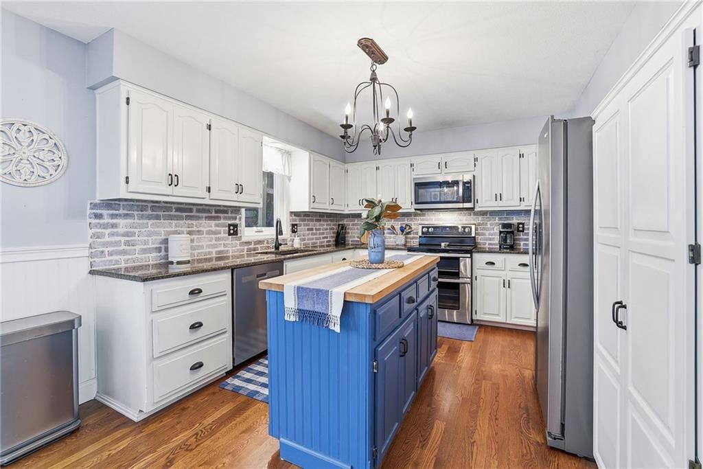 15326 W 92nd Place — photo 22