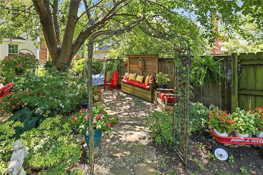 15326 W 92nd Place — photo 51