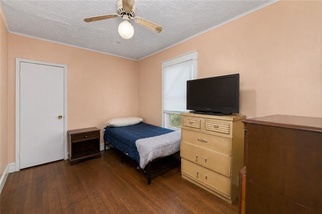 3944 BROOKLYN Avenue — photo 7