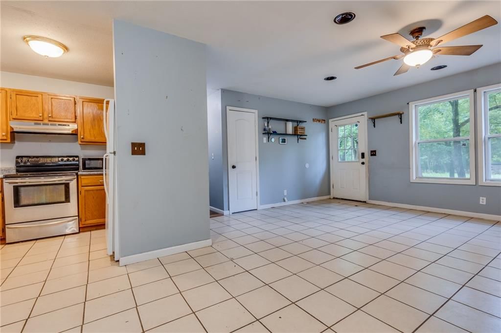 22 N TURNER Lane — photo 9
