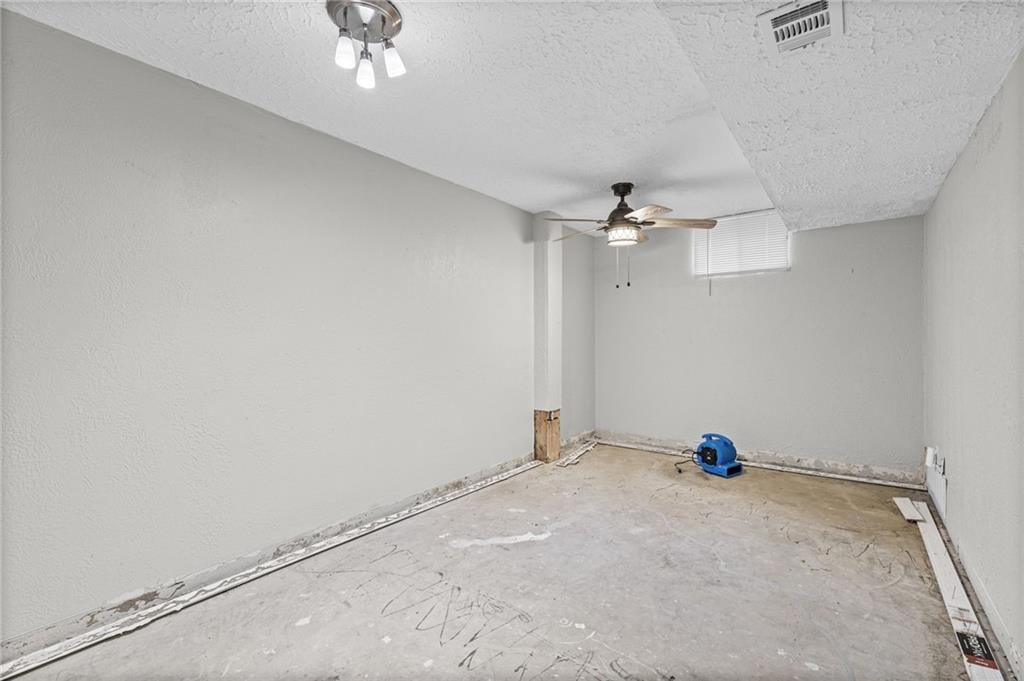 1503 W LOULA Street — photo 21