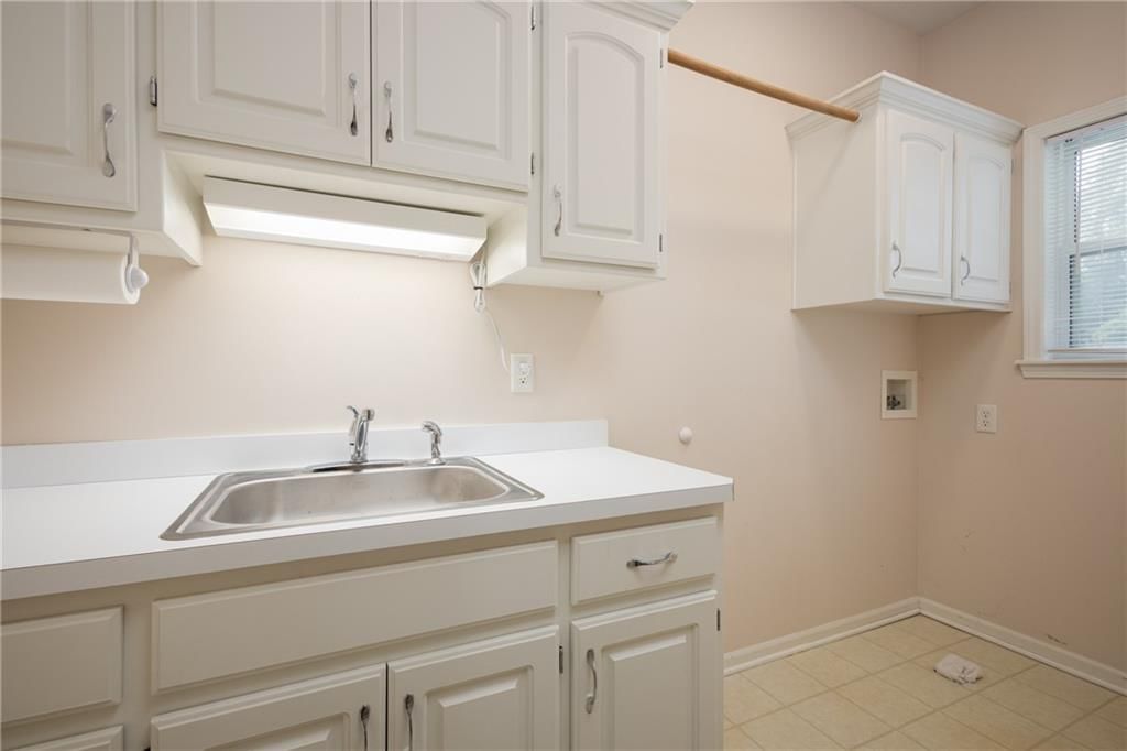 909 S Ann Street — photo 34