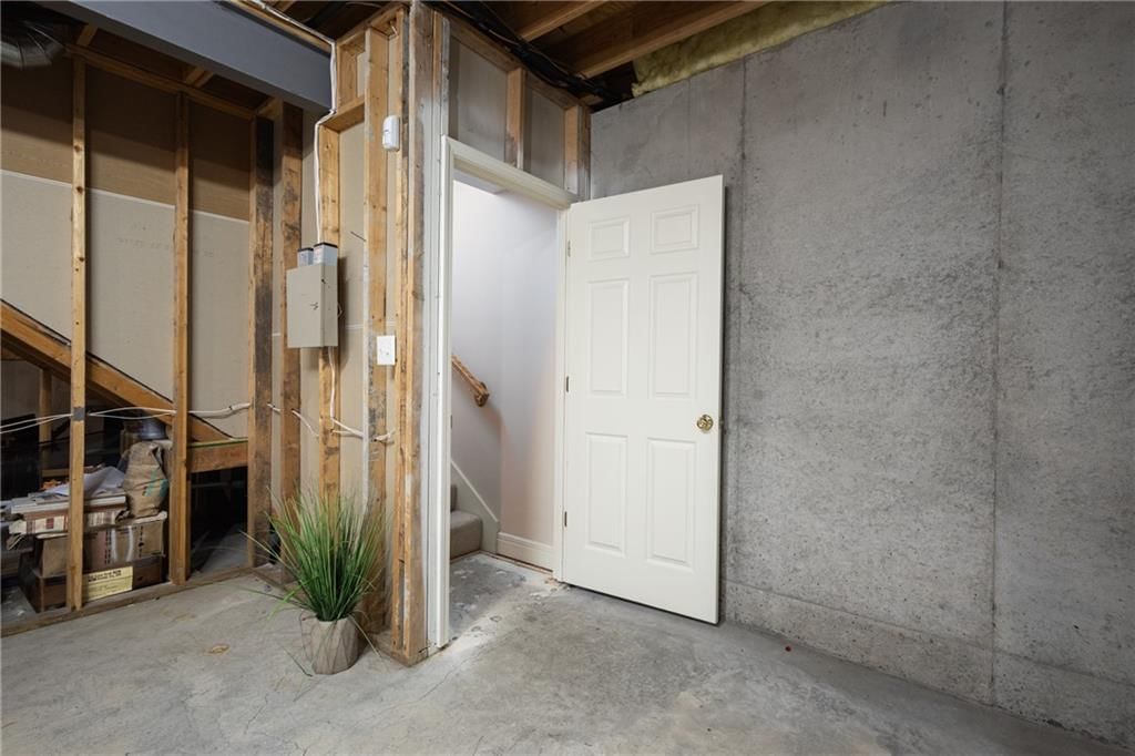 909 S Ann Street — photo 35