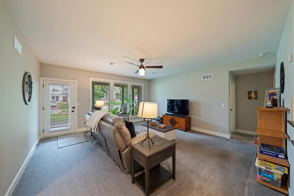 16366 S Laurelwood Street — photo 18