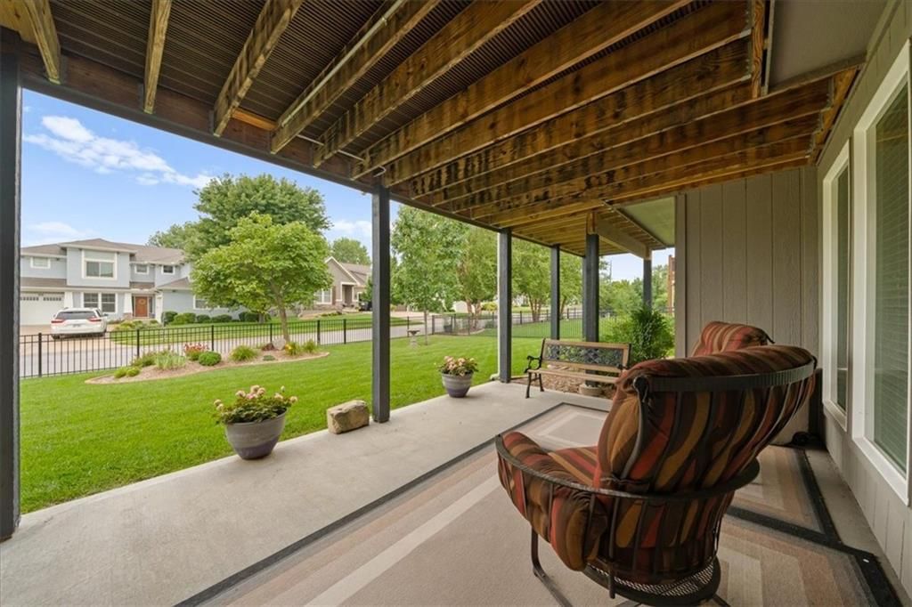 16366 S Laurelwood Street — photo 22
