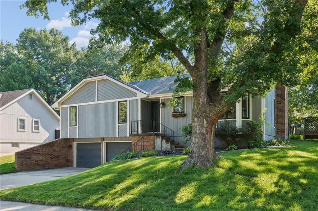 1201 Bristol Way — photo 3