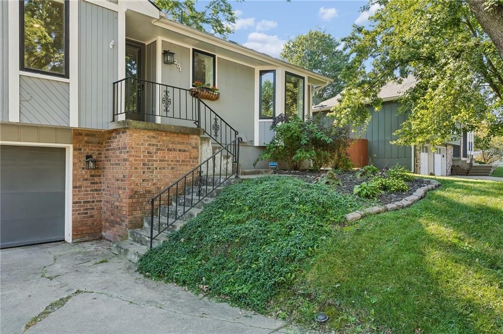 1201 Bristol Way — photo 4
