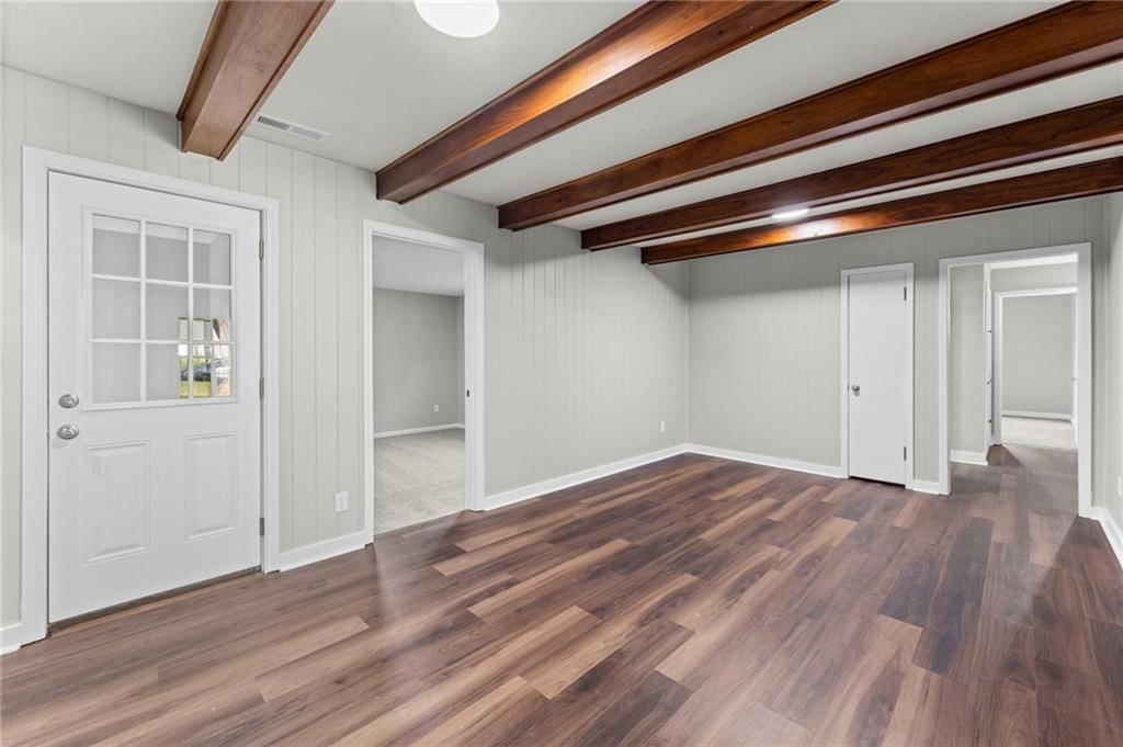 1419 S Hickory Street — photo 8