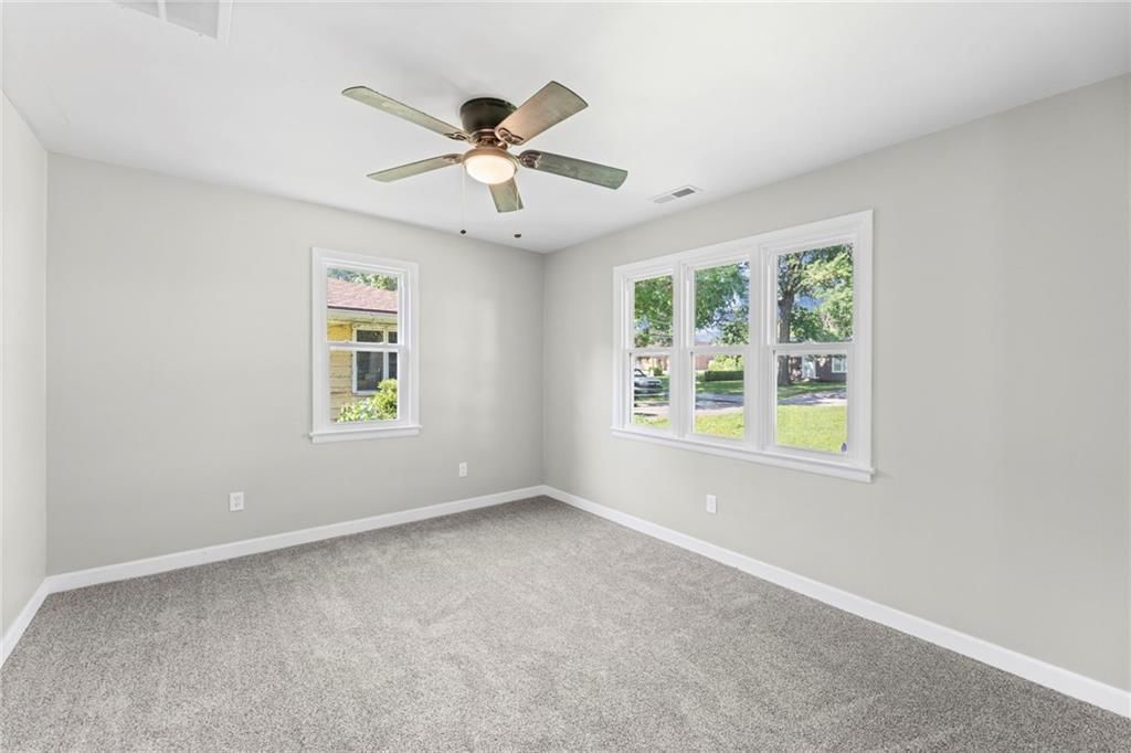 1419 S Hickory Street — photo 19