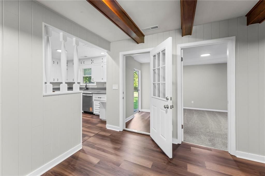 1419 S Hickory Street — photo 23