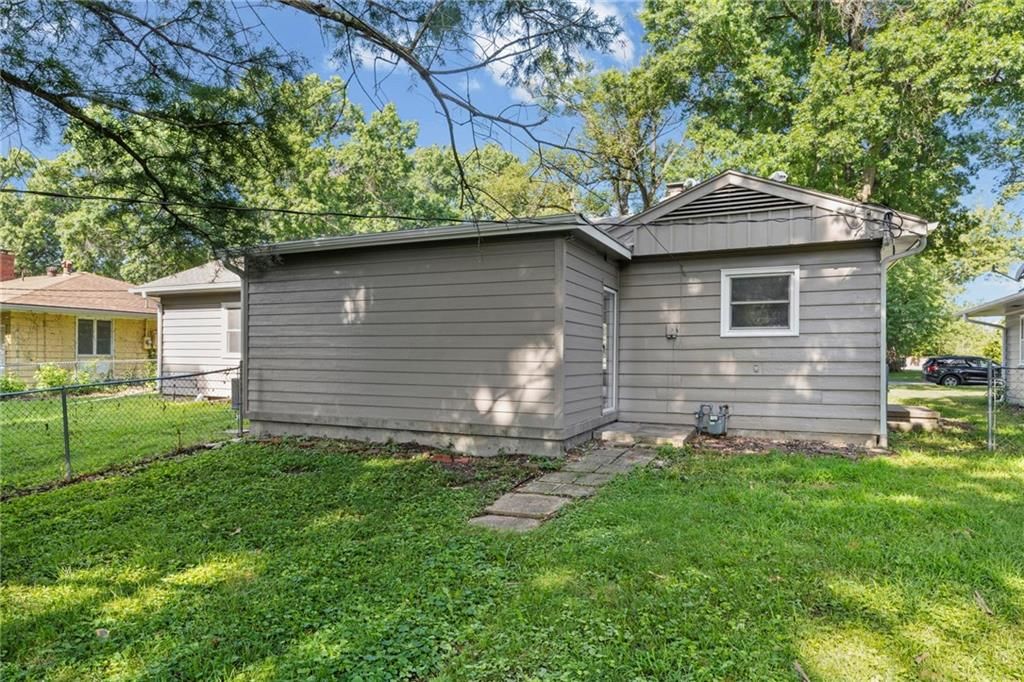 1419 S Hickory Street — photo 27
