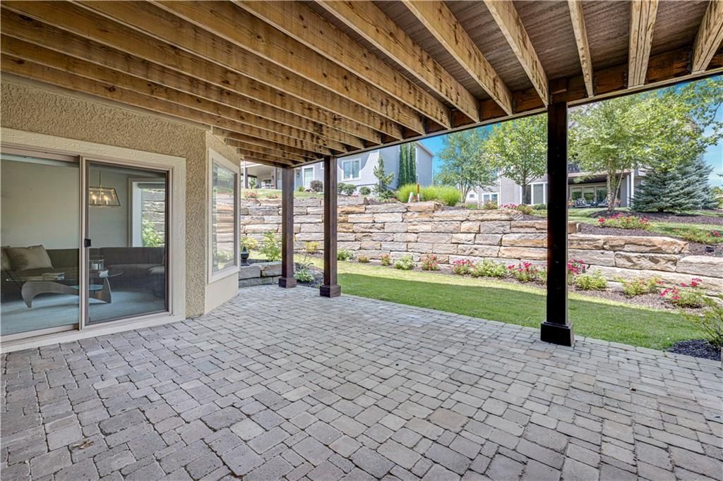 3122 W 150th Terrace — photo 44