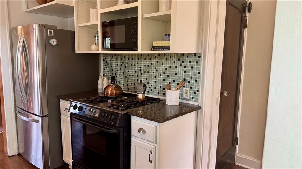 315 E 70th Terrace — photo 9