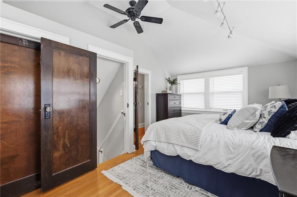 315 E 70th Terrace — photo 19