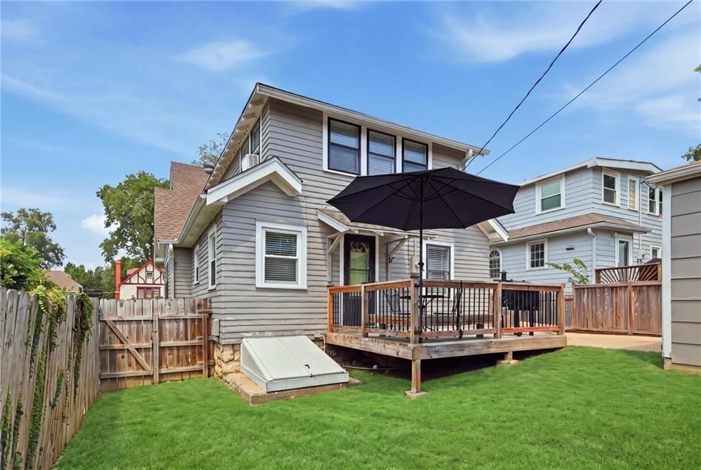 315 E 70th Terrace — photo 35
