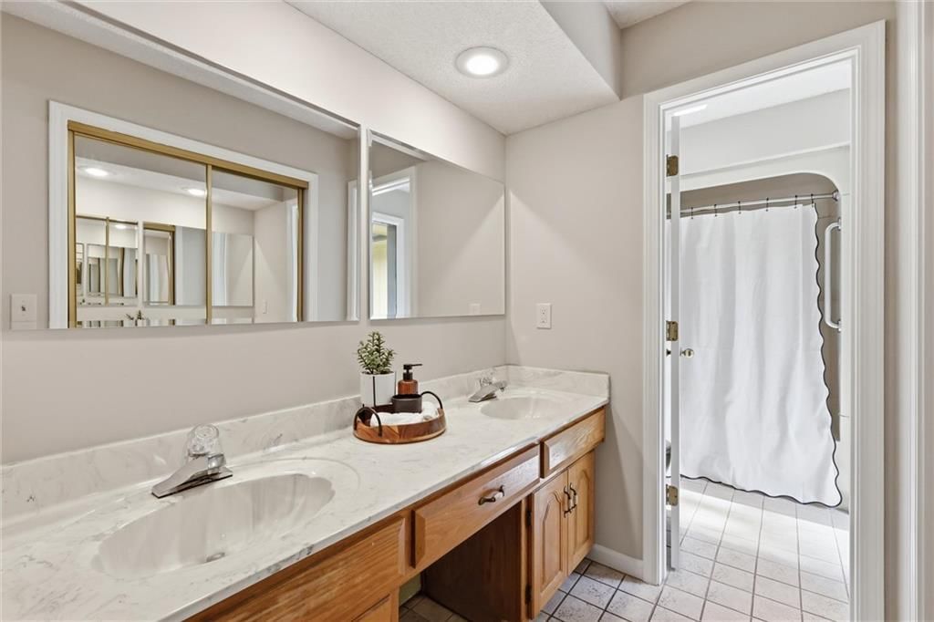 3901 NE Hill Haven Road — photo 24