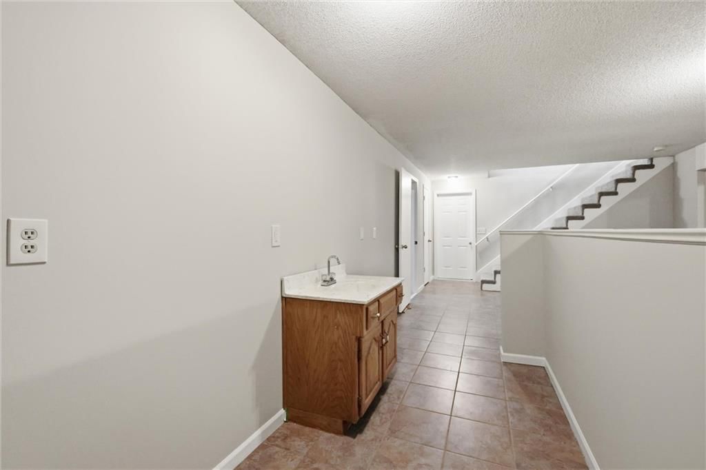 3901 NE Hill Haven Road — photo 34