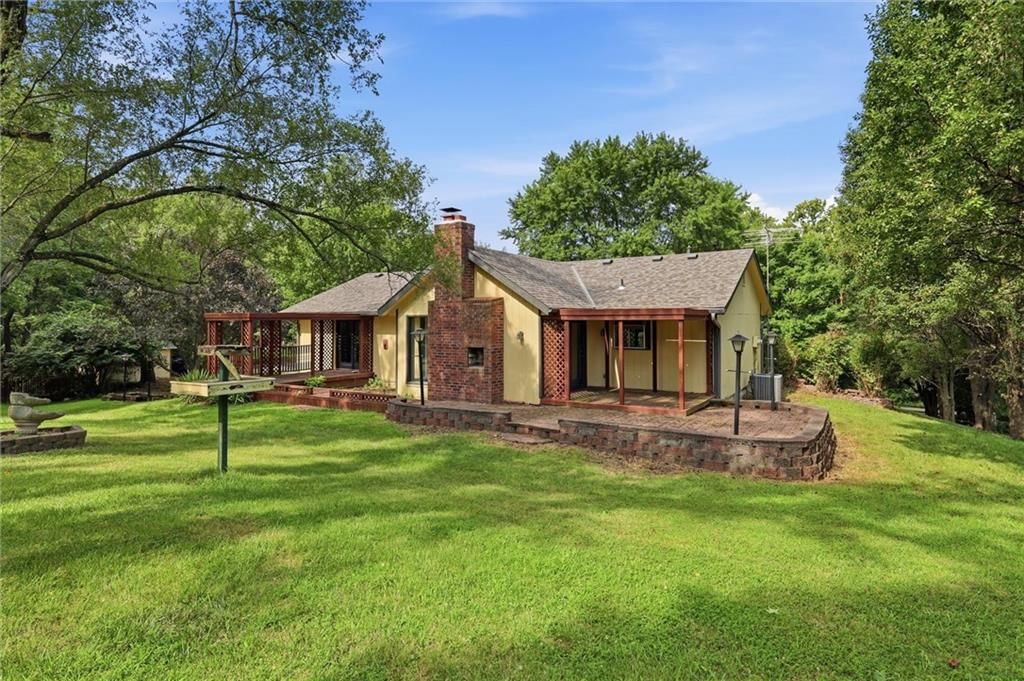 3901 NE Hill Haven Road — photo 42