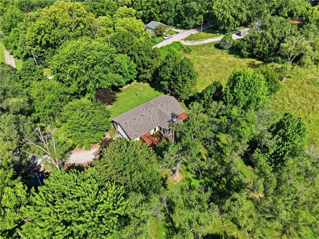 3901 NE Hill Haven Road — photo 46