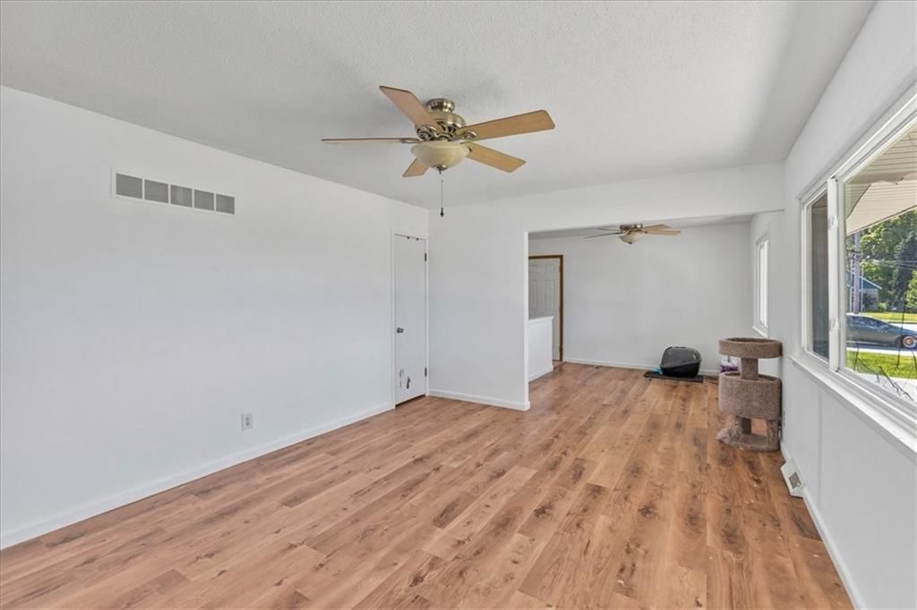 11108 W 70th Terrace — photo 4