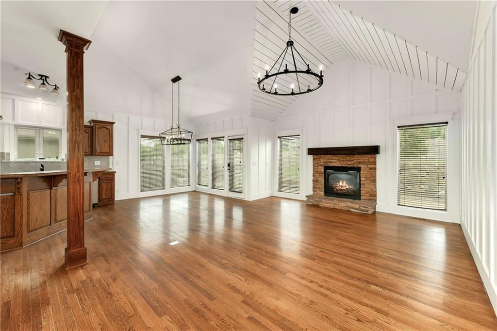 1007 Burr Oak Lane — photo 7