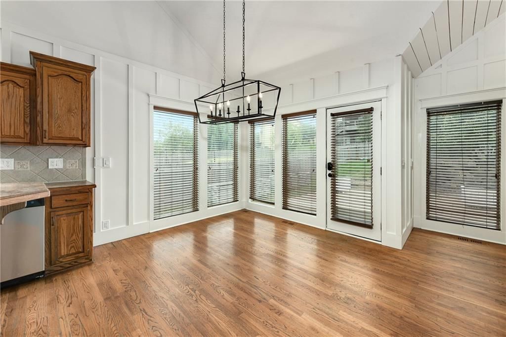 1007 Burr Oak Lane — photo 9