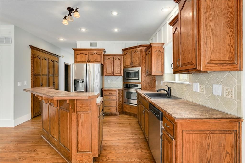 1007 Burr Oak Lane — photo 10