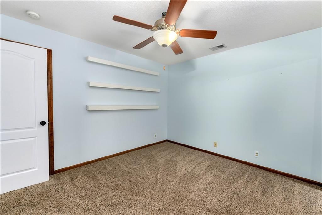 1007 Burr Oak Lane — photo 23