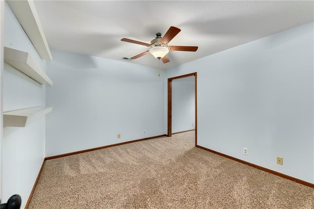 1007 Burr Oak Lane — photo 24