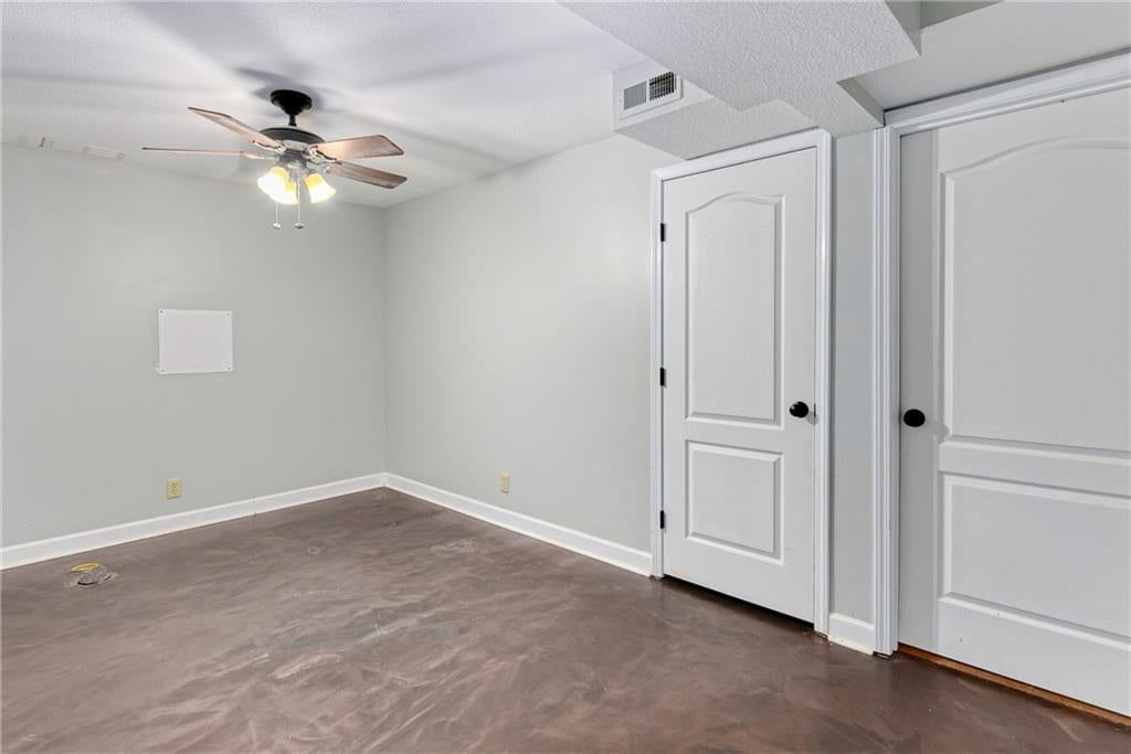 1007 Burr Oak Lane — photo 36