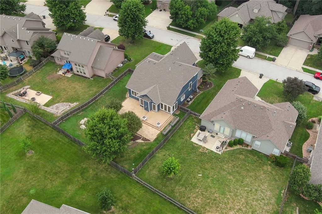 1007 Burr Oak Lane — photo 43