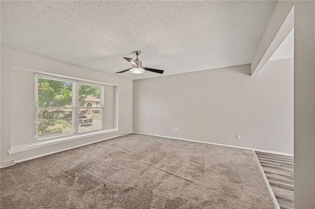 1613 N Glen Ellyn Street — photo 4