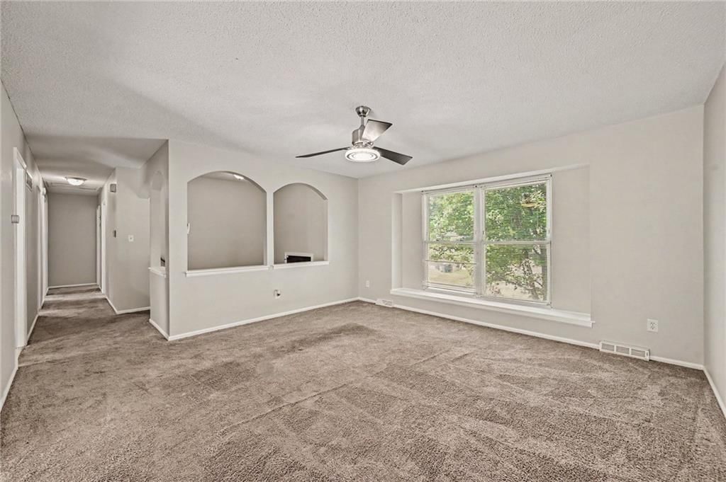 1613 N Glen Ellyn Street — photo 6