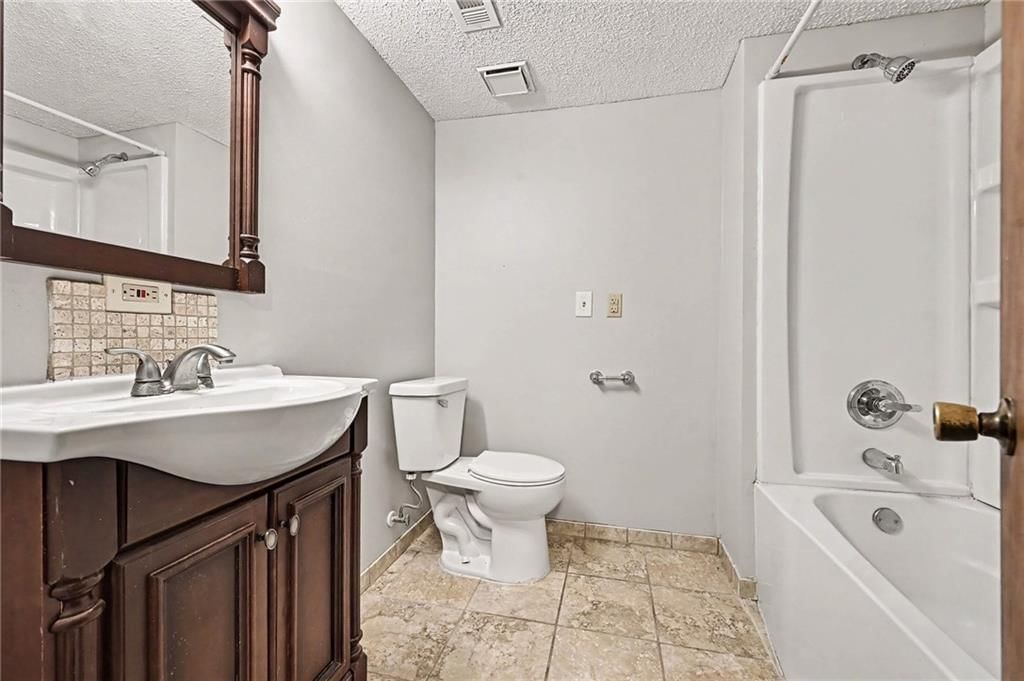 1613 N Glen Ellyn Street — photo 15