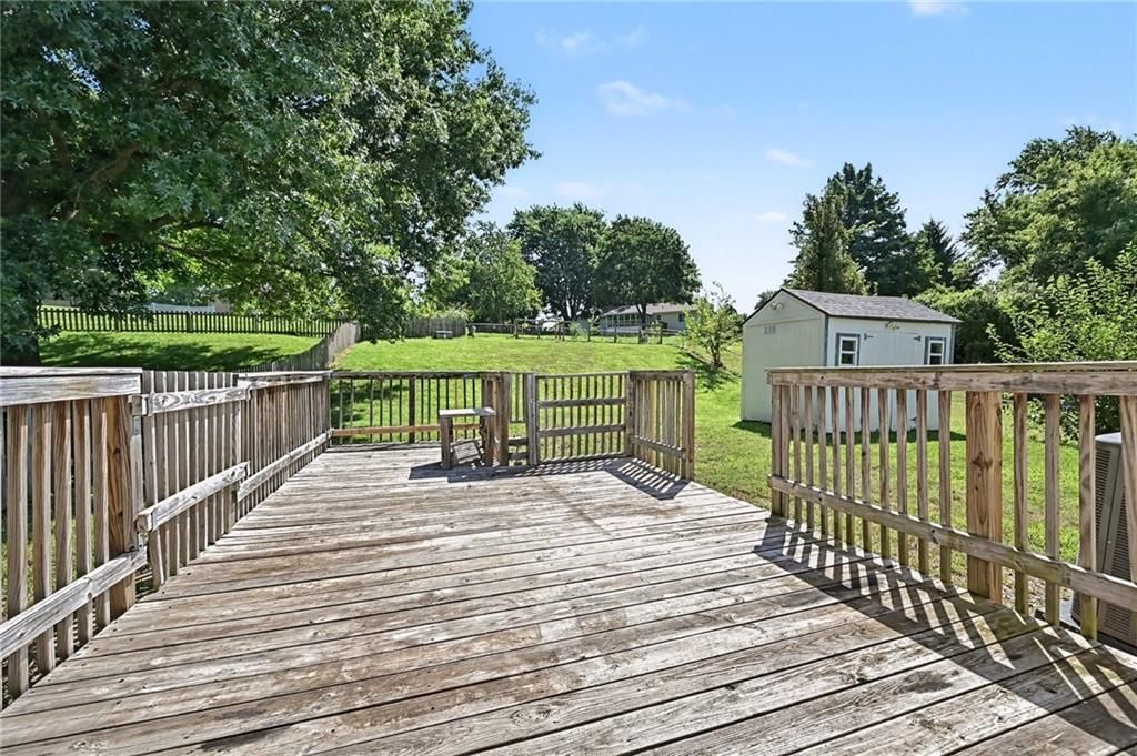 1613 N Glen Ellyn Street — photo 21