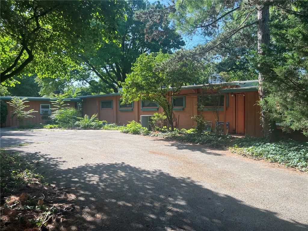 8700 Lamar Street — photo 1