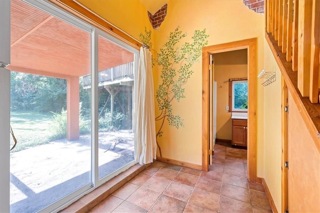 8700 Lamar Street — photo 36