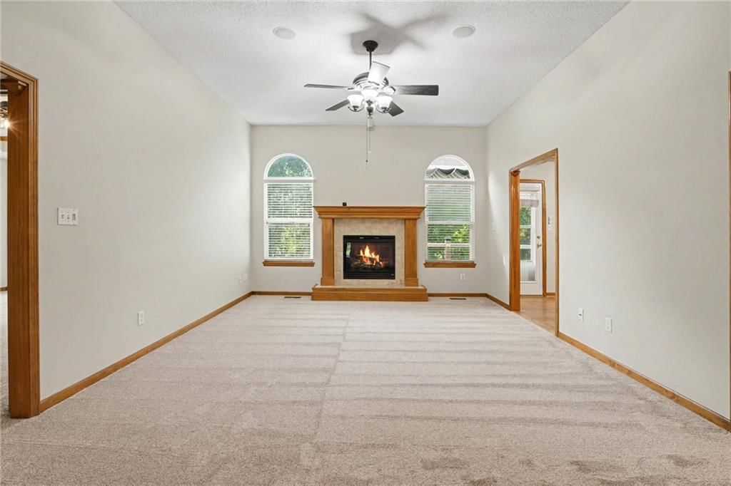 Photo 5 of 21, 4805 NE 73rd Street, Kansas City, MO 64119