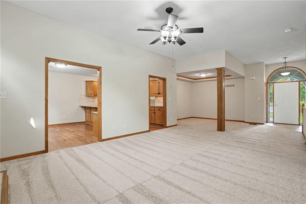 Photo 6 of 21, 4805 NE 73rd Street, Kansas City, MO 64119