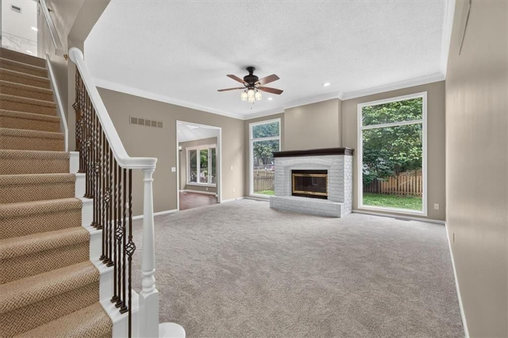 4132 SW Leeward Drive — photo 2