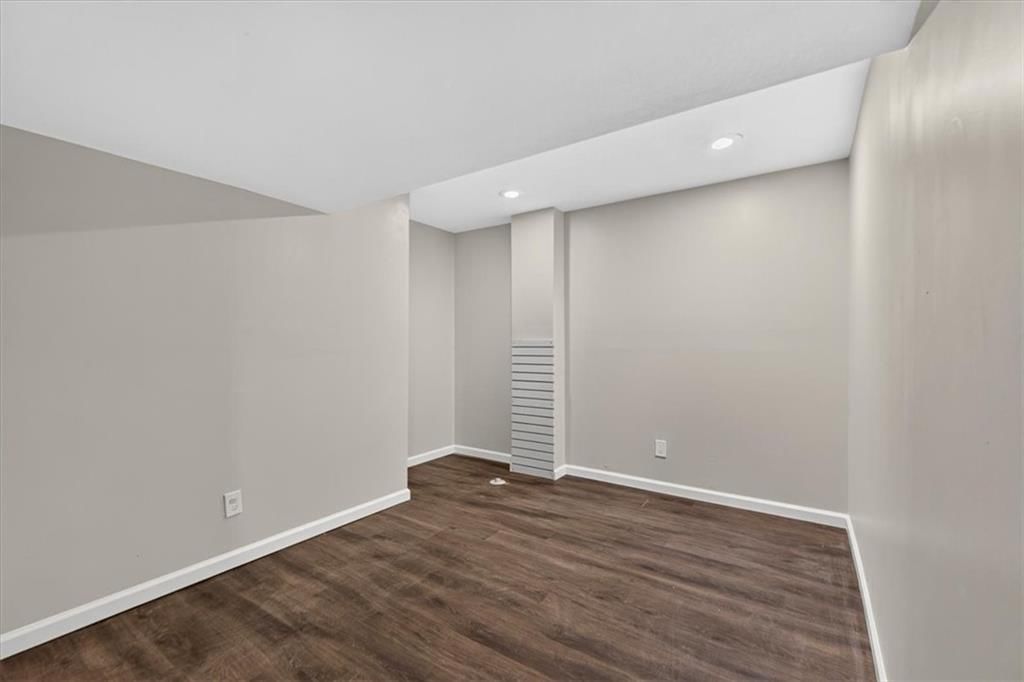 4132 SW Leeward Drive — photo 25