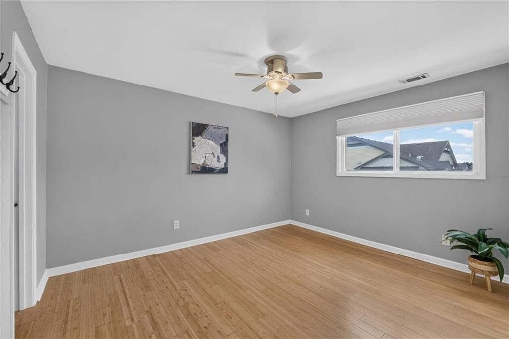 5019 Walnut Street — photo 9