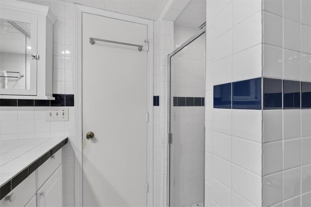 5019 Walnut Street — photo 12