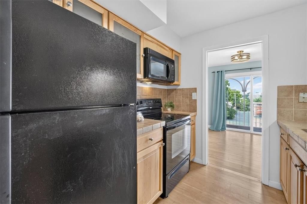 5019 Walnut Street — photo 20