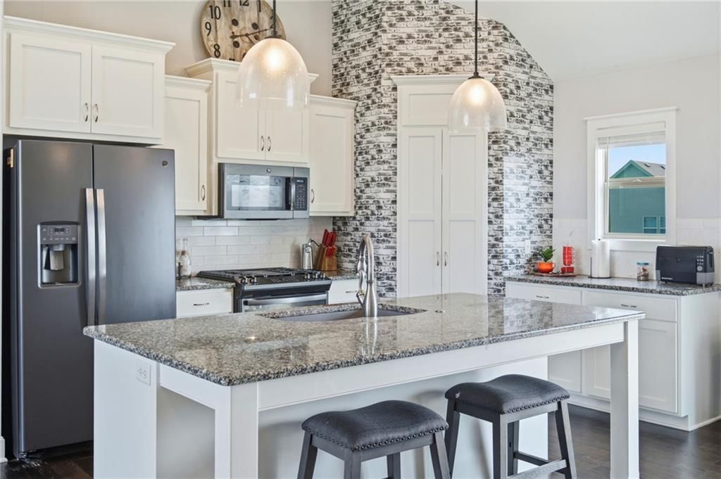 16029 Craig Street — photo 11