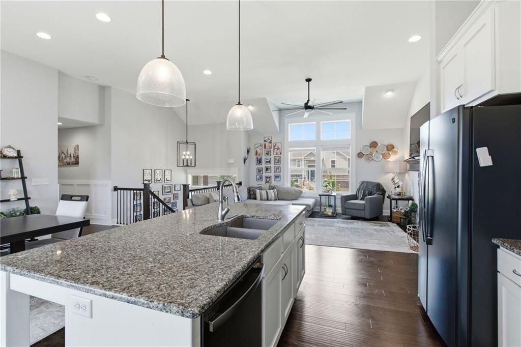 16029 Craig Street — photo 14
