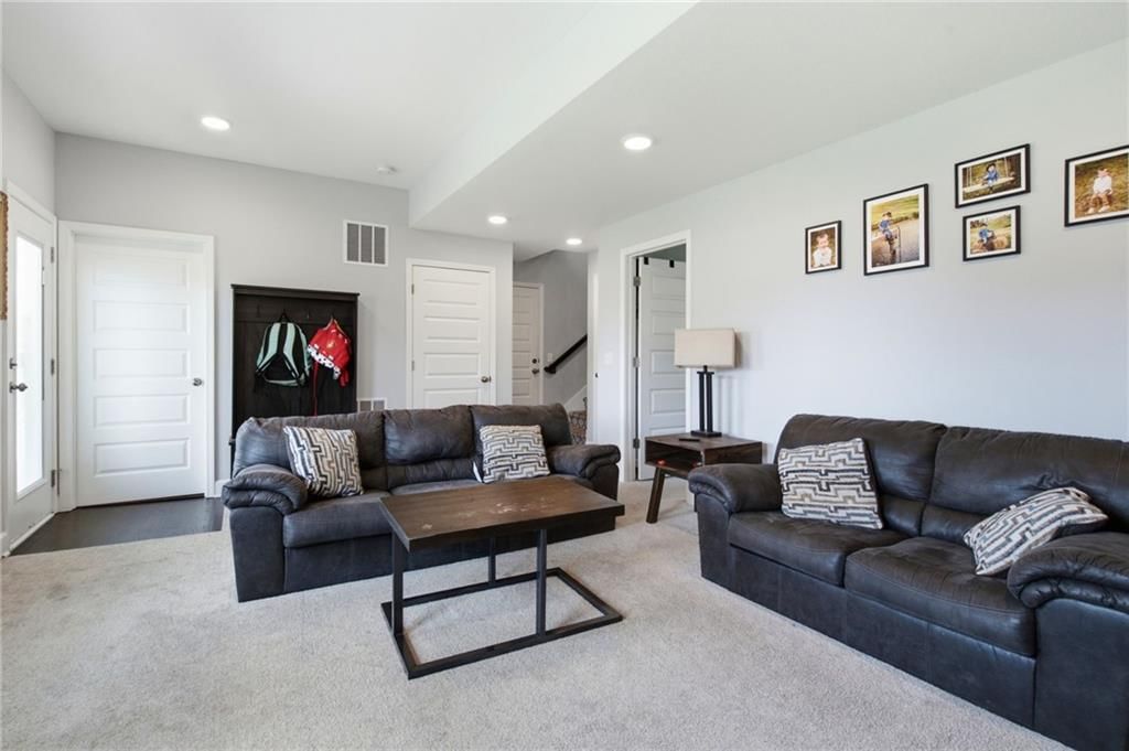 16029 Craig Street — photo 29