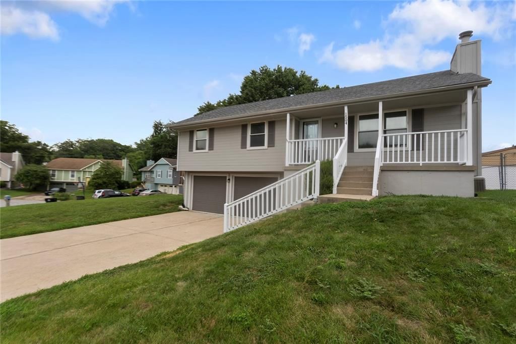 1504 S POLLARD Avenue — photo 2
