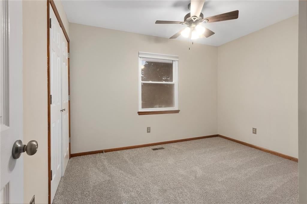 1504 S POLLARD Avenue — photo 21