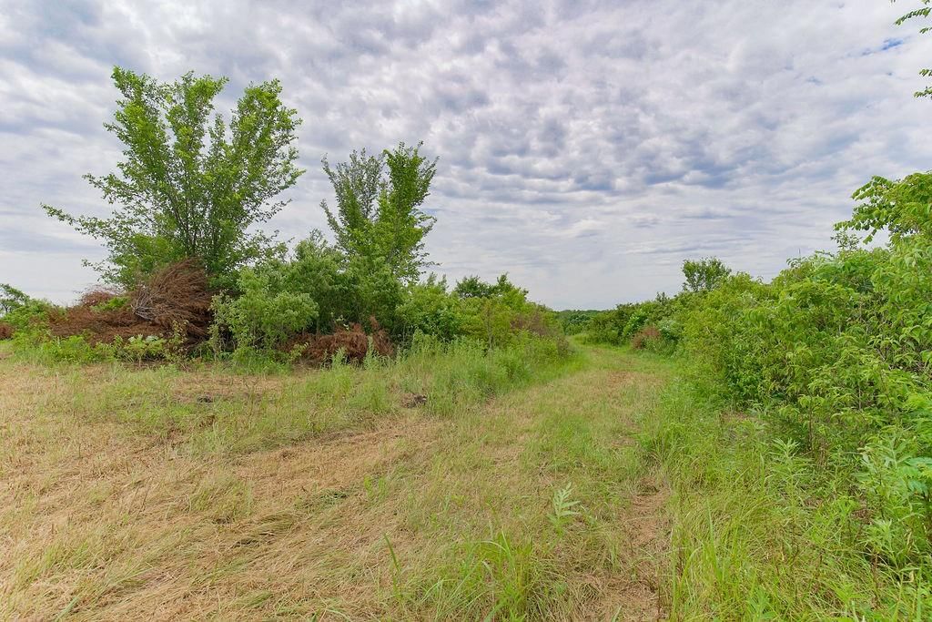 68 Hwy Pleasant Valley Road — photo 5